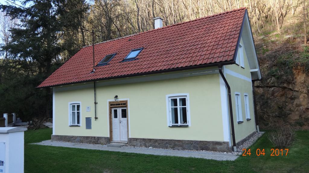 Chaloupka Za Potuckem Zupanovice